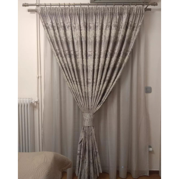 ΚΟΥΡΤΊΝΑ ΖΑΚΑΡ